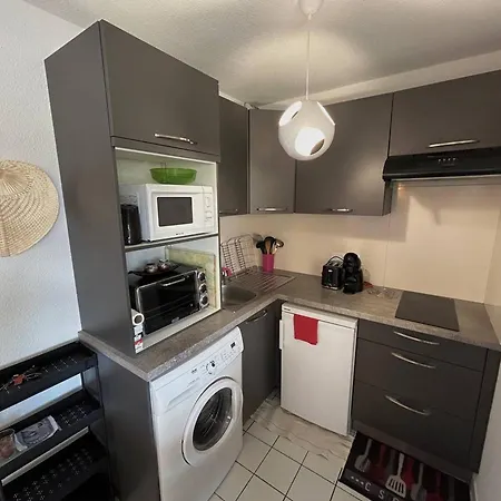 T2 4 Pers. Pres Plage, Parking, Vue Port - - Fr-1-388-90 Appartamento