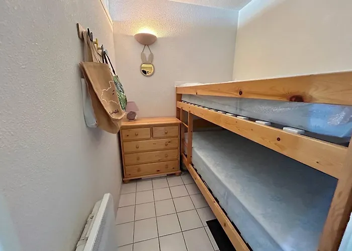 T2 4 Pers. Pres Plage, Parking, Vue Port - - Fr-1-388-90 Апартаменты *